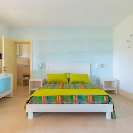 Cava Li Santi Aparthotel *