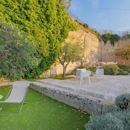 Aparthotel Cava Li Santi
