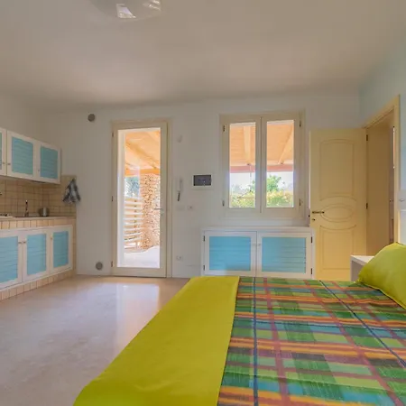 Cava Li Santi Aparthotel *