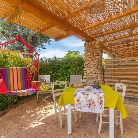 Aparthotel Cava Li Santi *